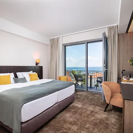Montello Hotel 4*
